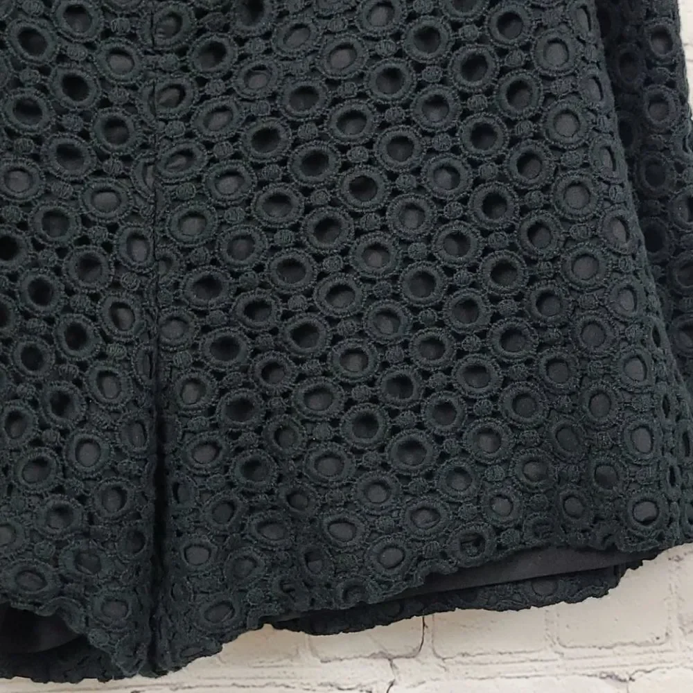 Banana Republic Black Crochet Eyelet Lace Shorts 12P Petite High Rise Lined Chic